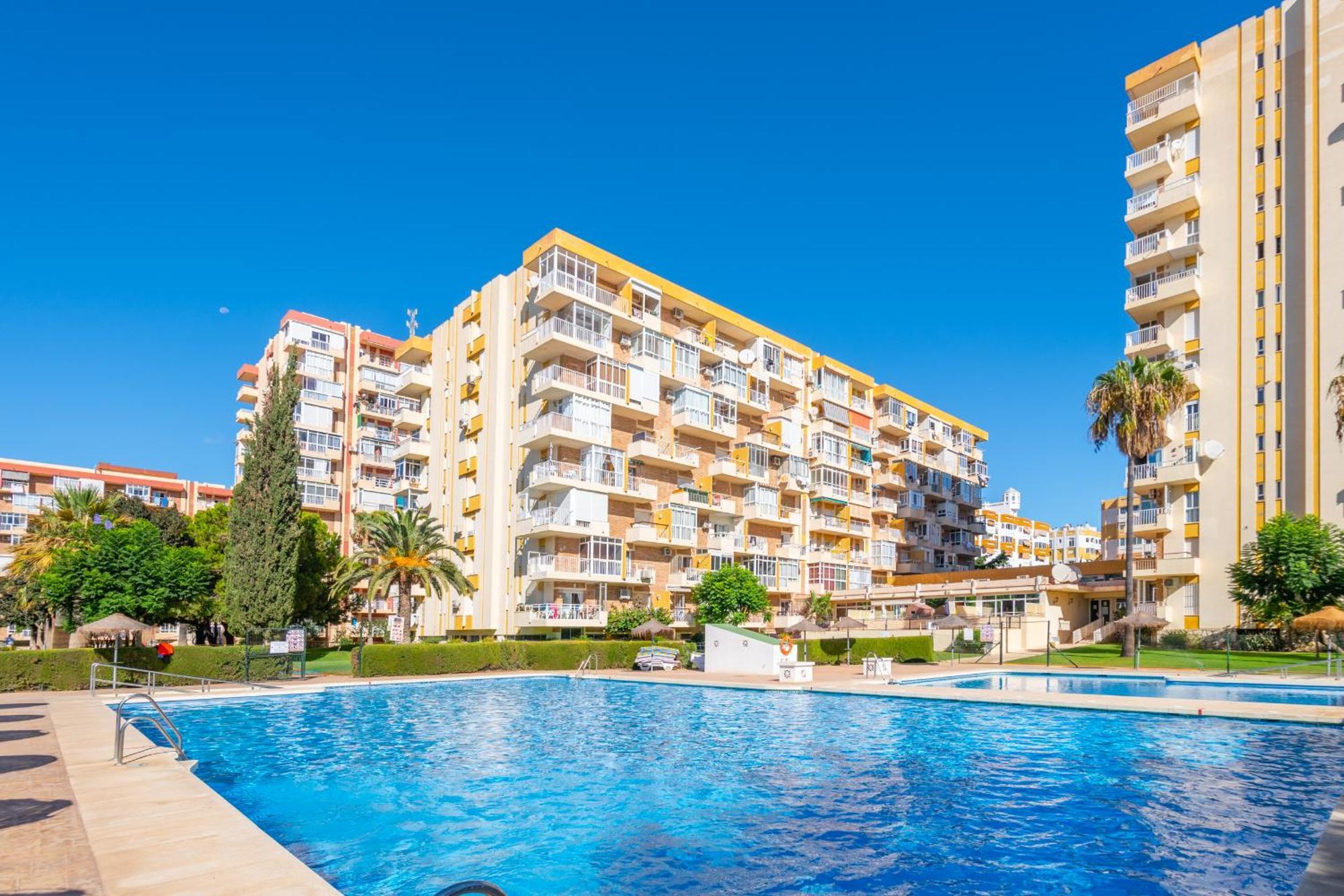 Hercules Pool & Beach Benalmadena Bagian luar foto